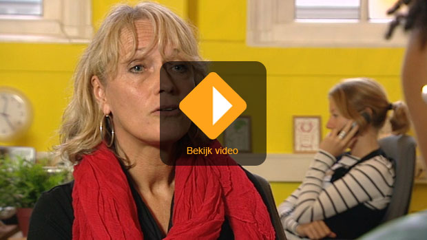 Kindertelefoon uitleg over wat ze doen en hoe je ze kunt bereiken